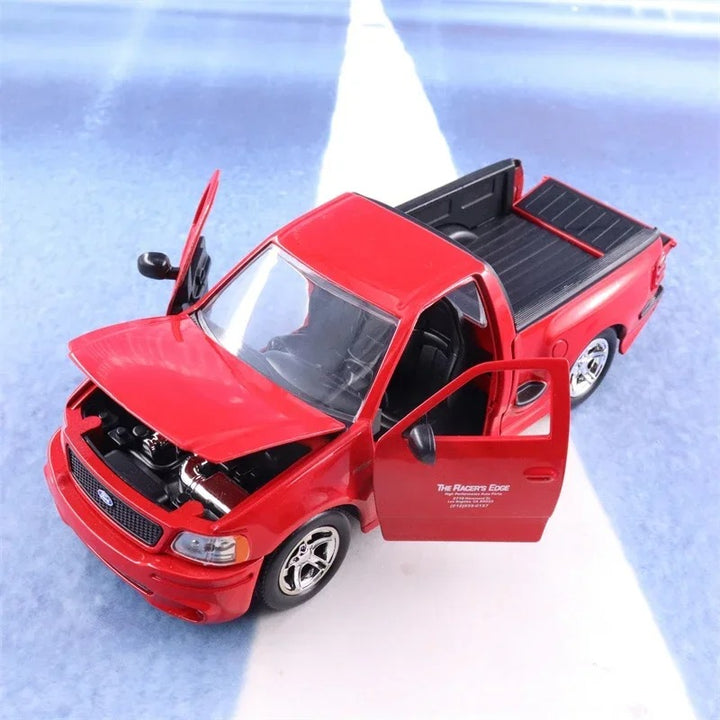 Ford F-150 SVT 1:24