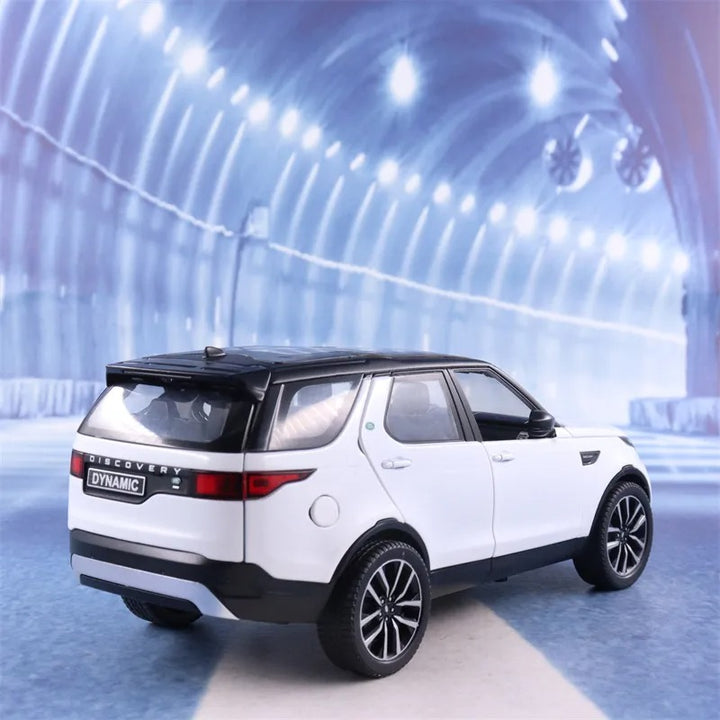 Range Rover Discovery R-Dynamic SUV 1:24 20cm