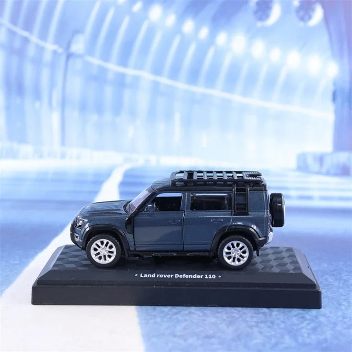 Land Rover Defender 1:43