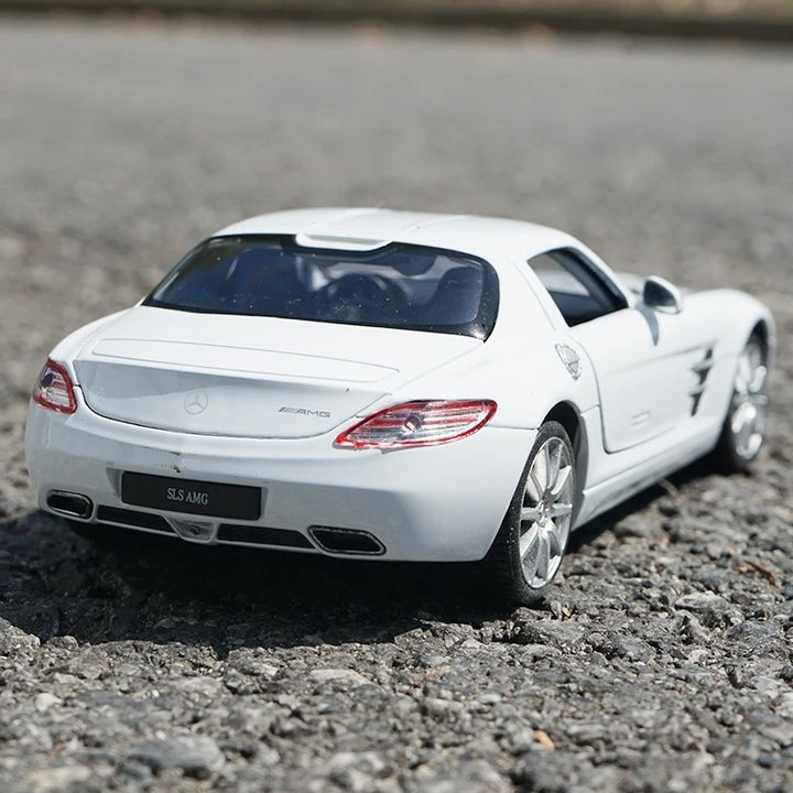 Mercedes SLS AMG 1:24