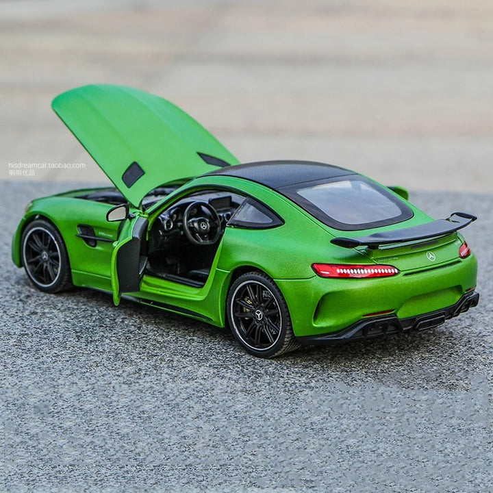 Mercedes Benz AMG GT R 1:24