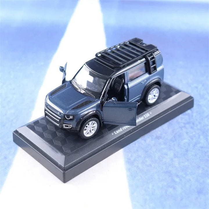 Land Rover Defender 1:43