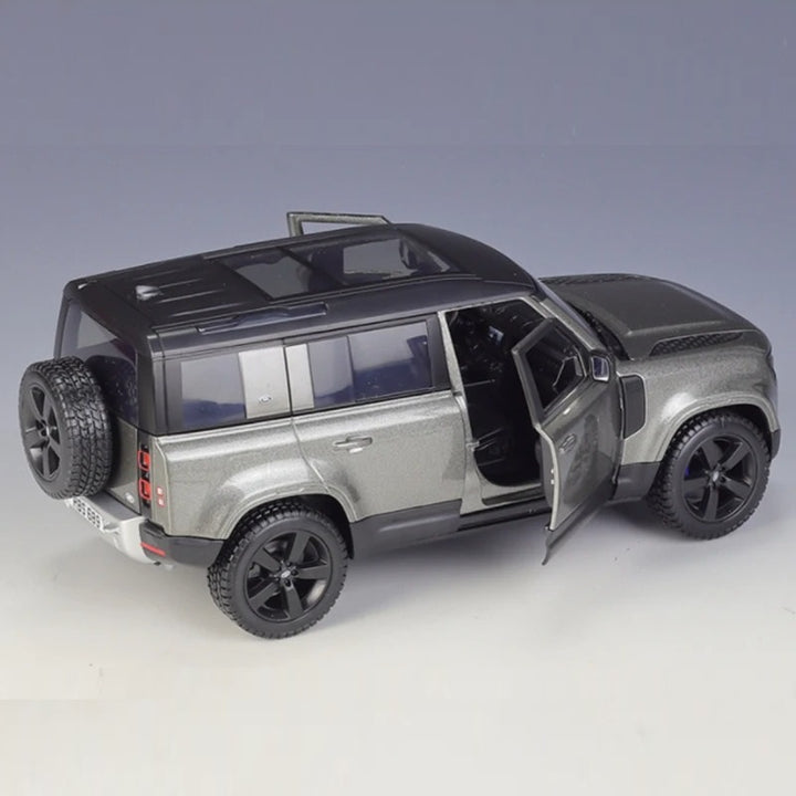 Land Rover Defender 110 1:24