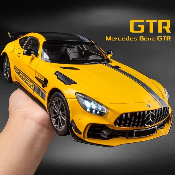 Mercedes-Benz GTR 1:18
