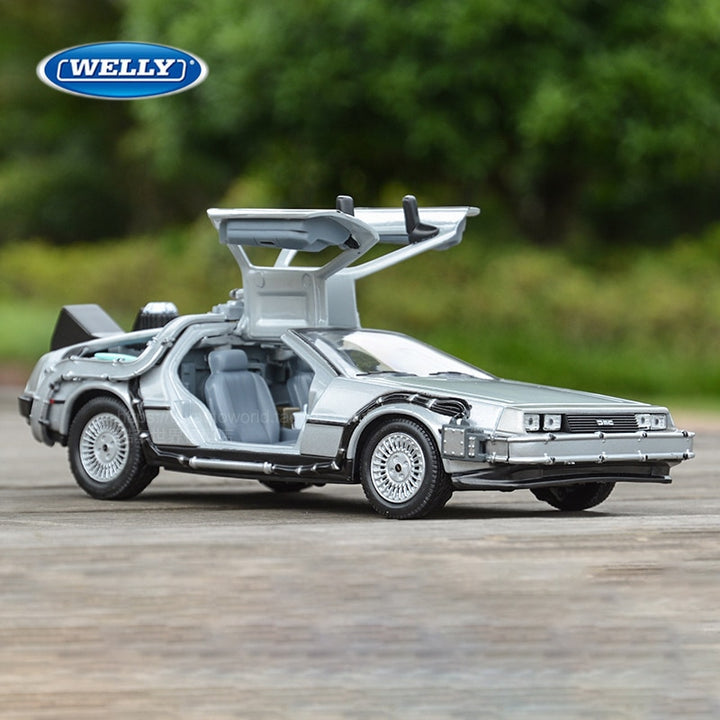DeLorean De Volta Para o Futuro 1:24 30cm