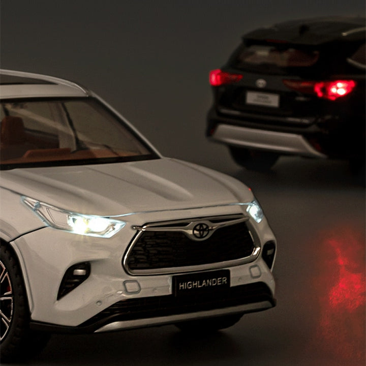 Toyota SUV 1:24