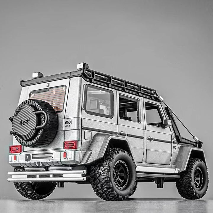Mercedes Benz V12 G550 SUV 1:24