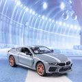 BMW M8 1:24