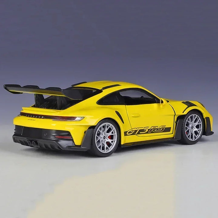 Porsche 911 Gt3 992 1:24 24cm