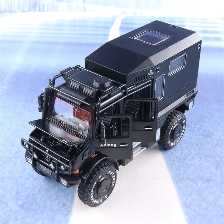 Mercedes-Benz MotorHome 1:24