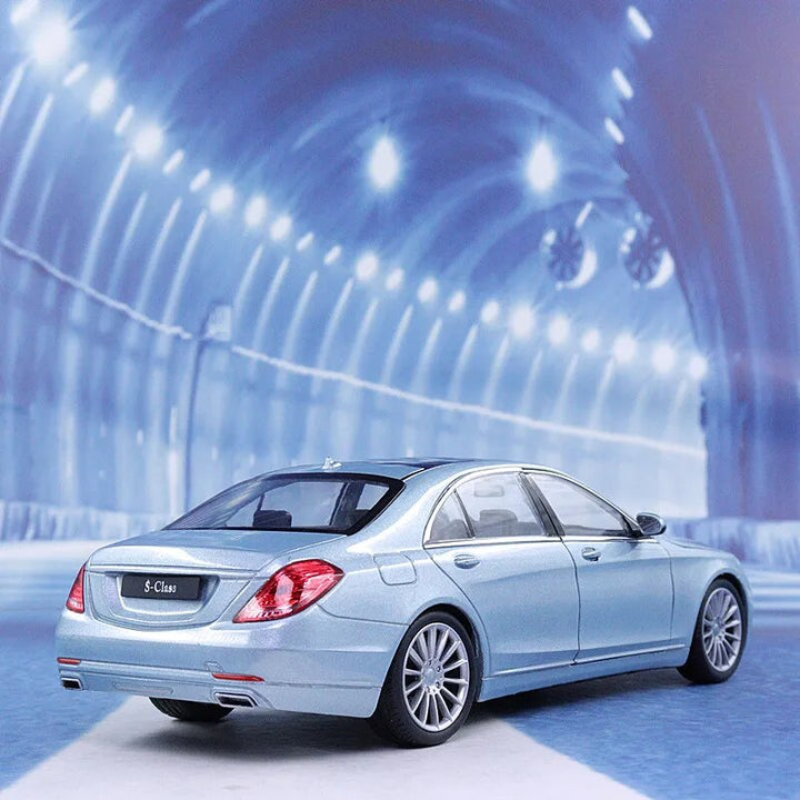Mercedes Benz S-Class  1:24 20cm