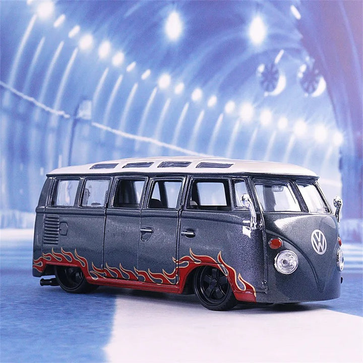 Kombi Personalizada Volkswagen 1:24