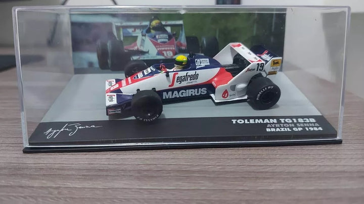 F1 Ayrton Senna McLaren 1:43 + Caixa Acrílico