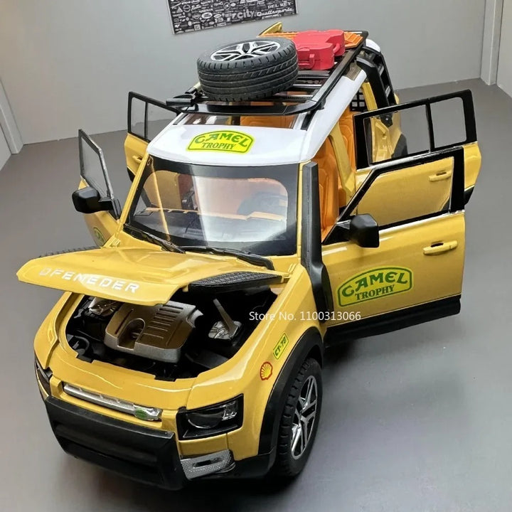 Land Rover Defender Camel Trophy 1:24 22cm