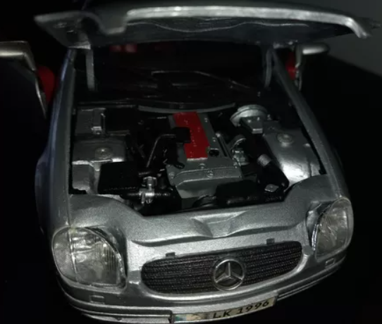 Mercedez Bens Slk 230 1:18