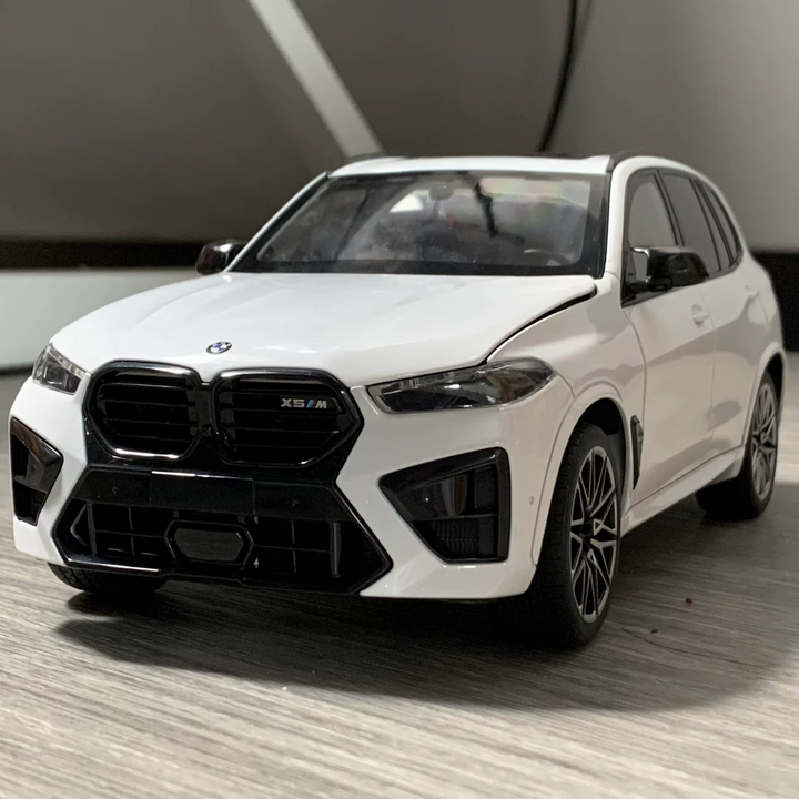 BMW X5M X5 F95 SUV 1:18 – 27cm