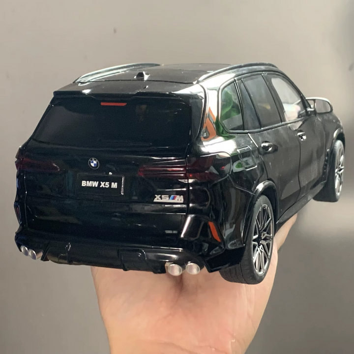 BMW X5M X5 F95 SUV 1:18 – 27cm