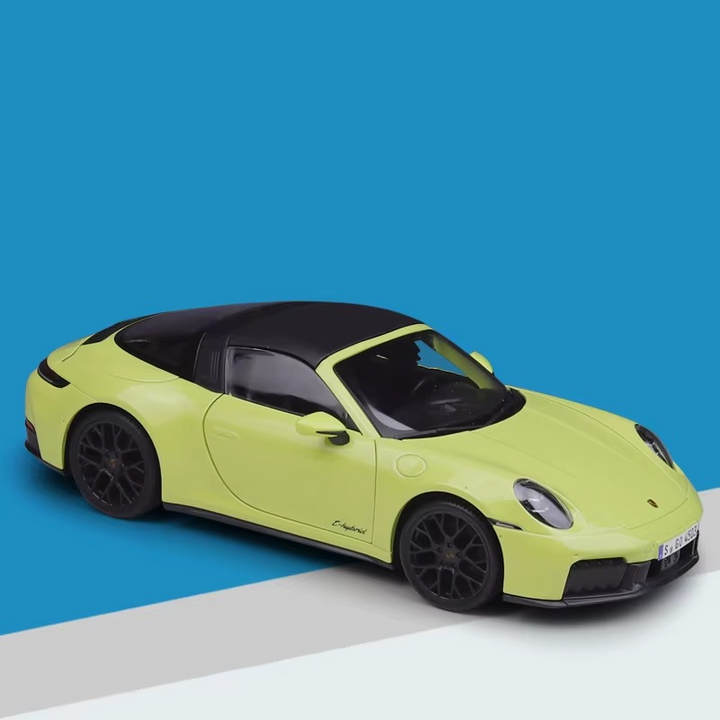 Porsche 911 Targa 4 GTS (992.2) 1:18