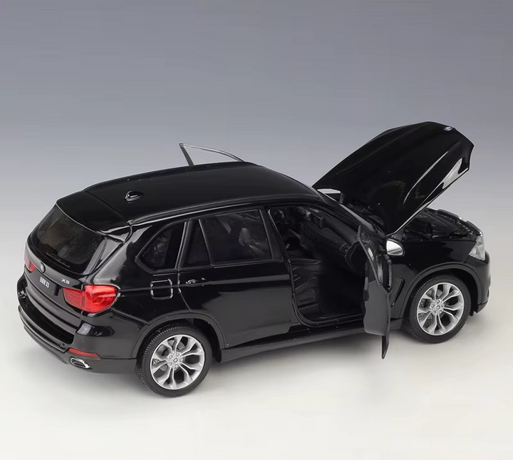BWM X5 1:24 20CM