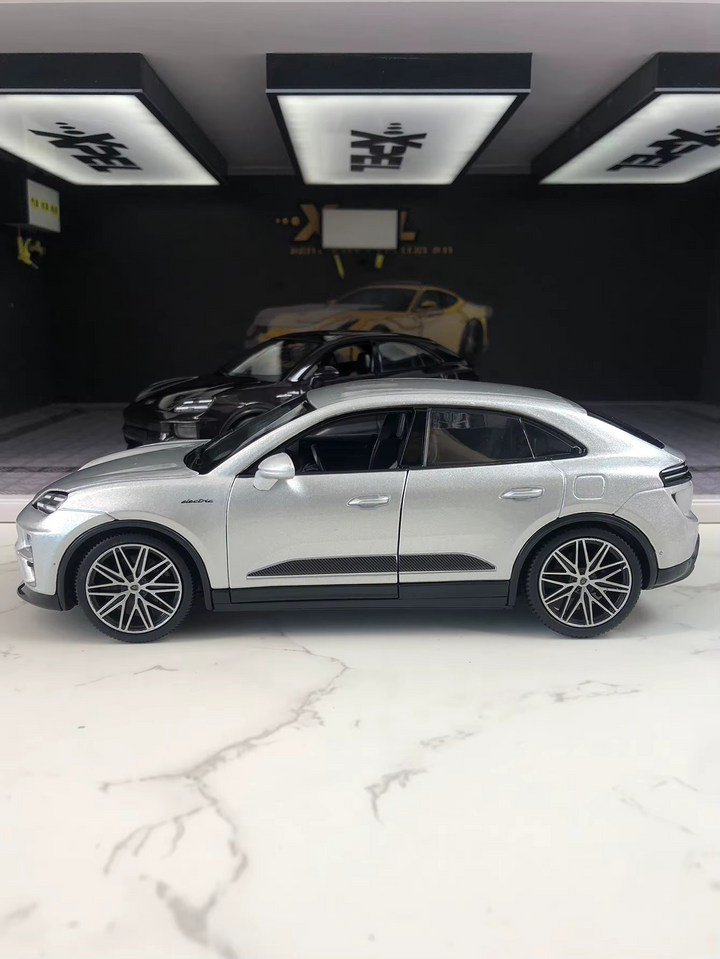 Porsche Macan 4 Electric 1:24