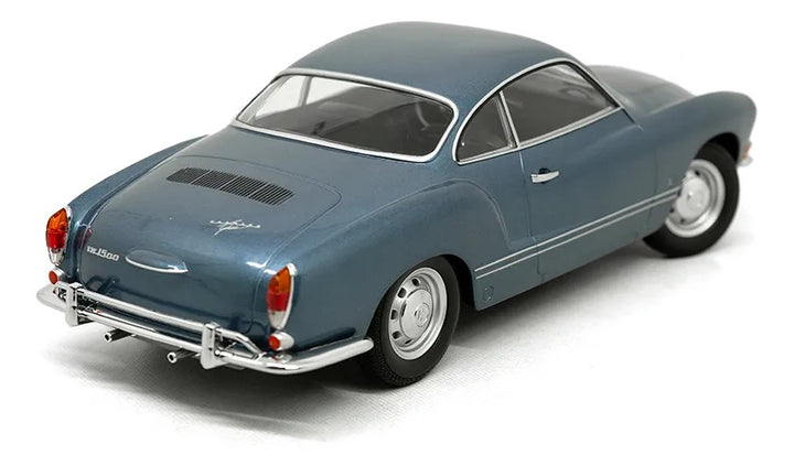 Minichamps Volkswagen Karmann Ghia Coupe 1970 1:18 Azul