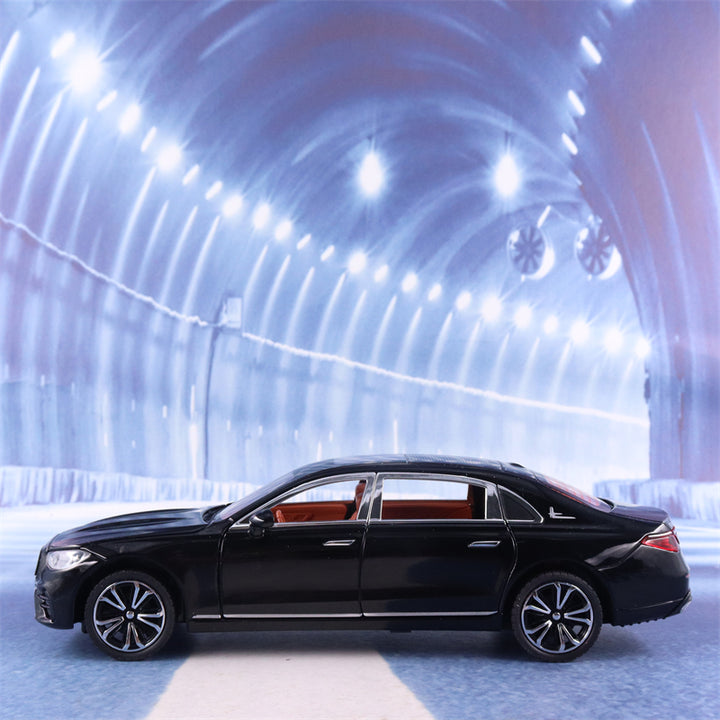 Mercedes Benz E300 E-Class Sport 1:24 22cm