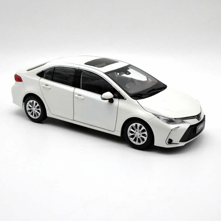 Corolla 1:18