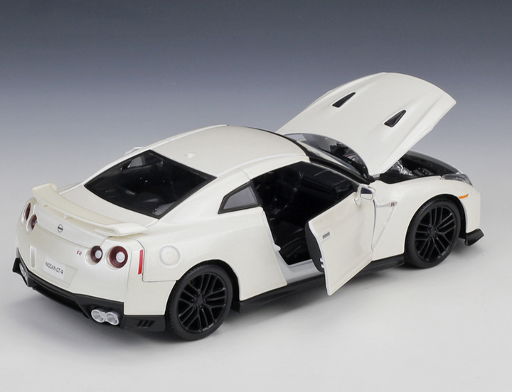 Nissan Ares GTR 2017 1:24