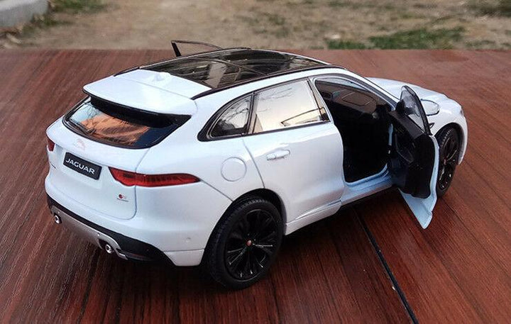 JAGUAR F-PACE 1:24