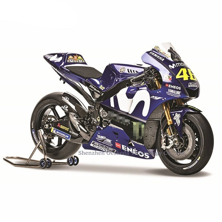 Moto 1:18 Yamaha 2018