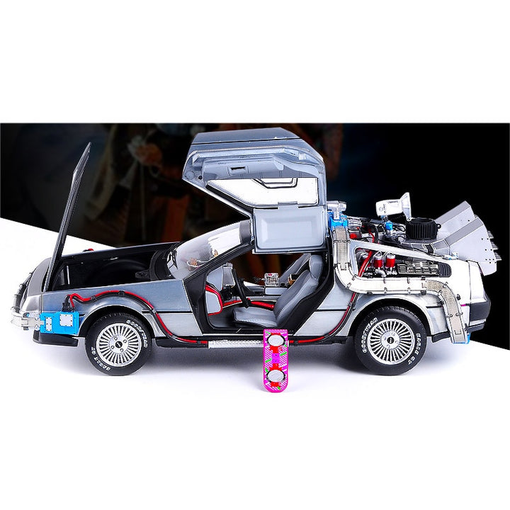 DeLorean 1:18 25cm