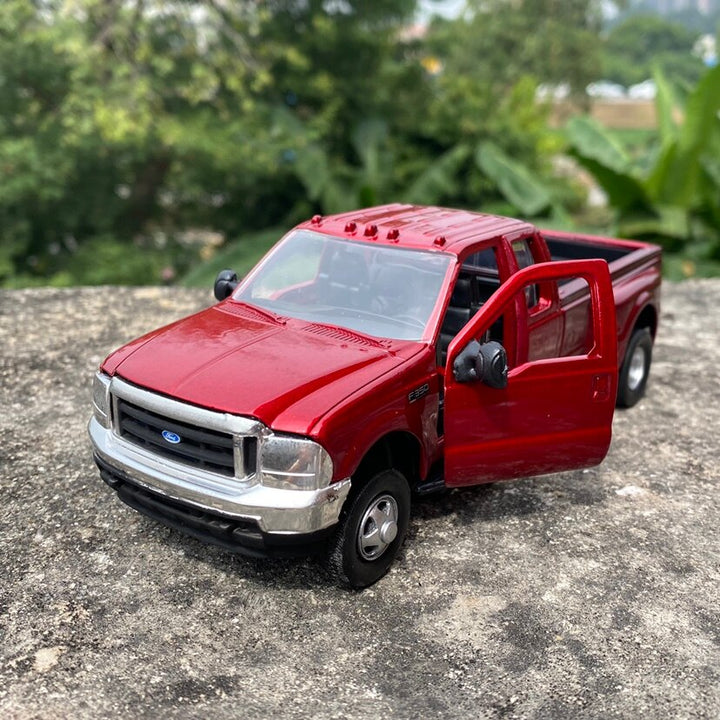 Ford F350 1:32 20cm