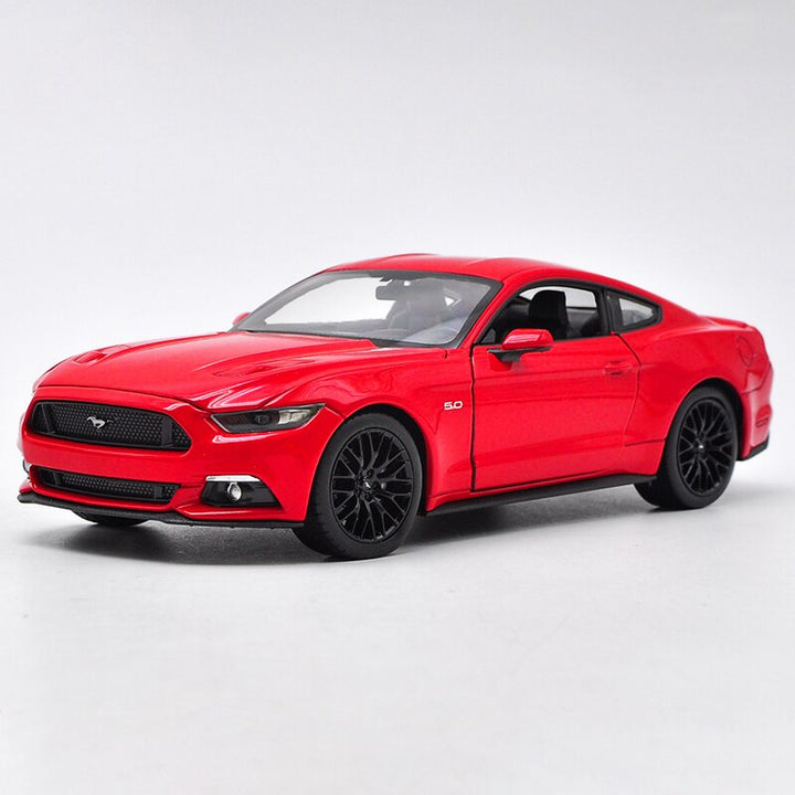 Ford Mustang GT 1:24 19cm