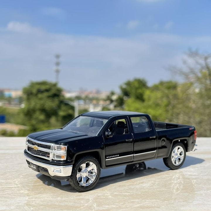 Silverado Classic Pickup 1:32