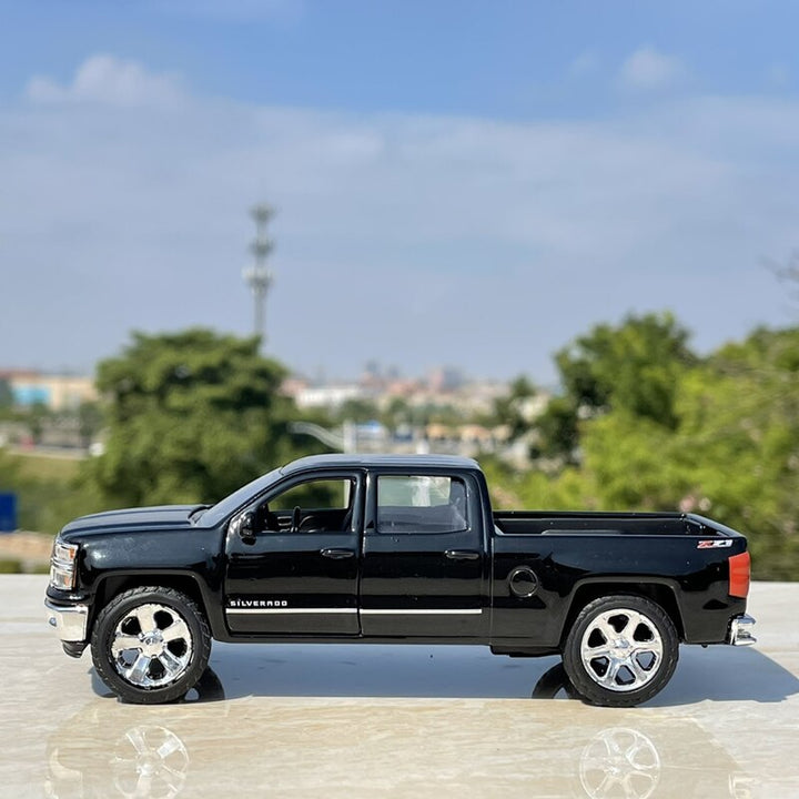 Silverado Classic Pickup 1:32