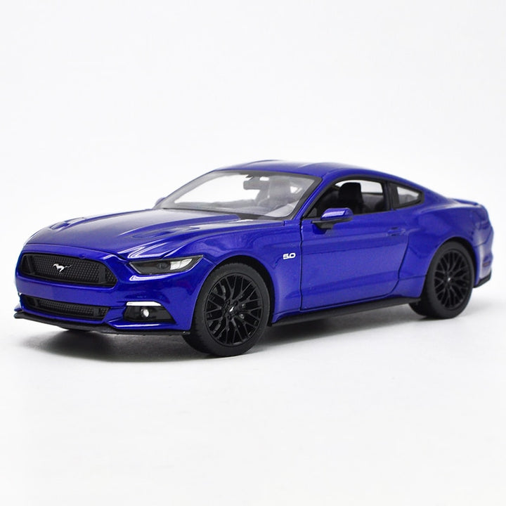 Ford Mustang GT 1:24 19cm