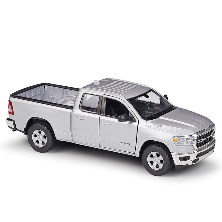 Dodge RAM 1500 1:24 20cm