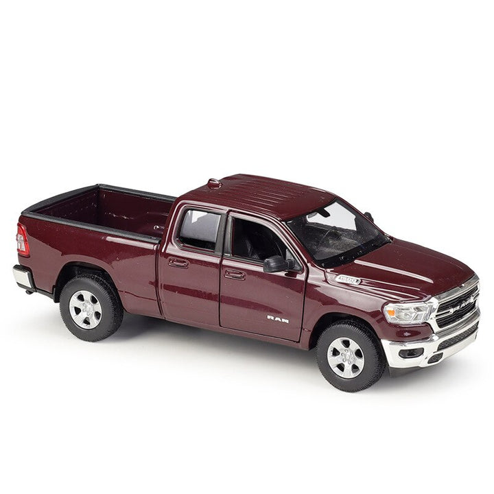 Dodge RAM 1500 1:24 20cm