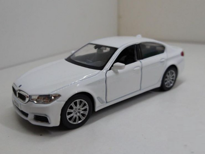 BMW M550i RMZ 12cm