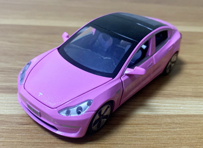 Tesla MODEL 3 1:32