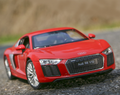 Audi R8 V10 1:24 20cm