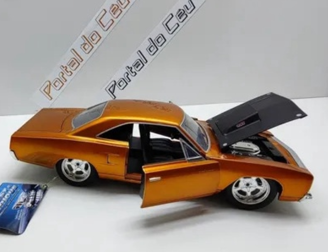 Carro Plymouth Road Runner 1970 Velozes E Furiosos 7 1:24